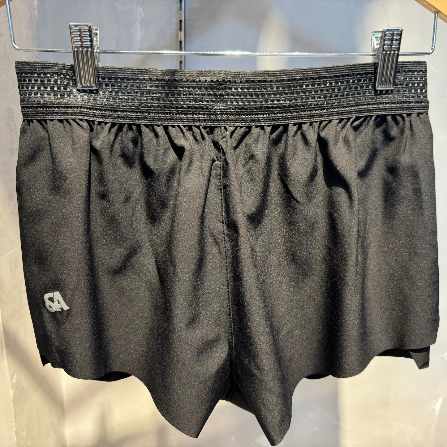 ANDOT SEAMLESS PREMIUM RUNNING SHORTS SLIT