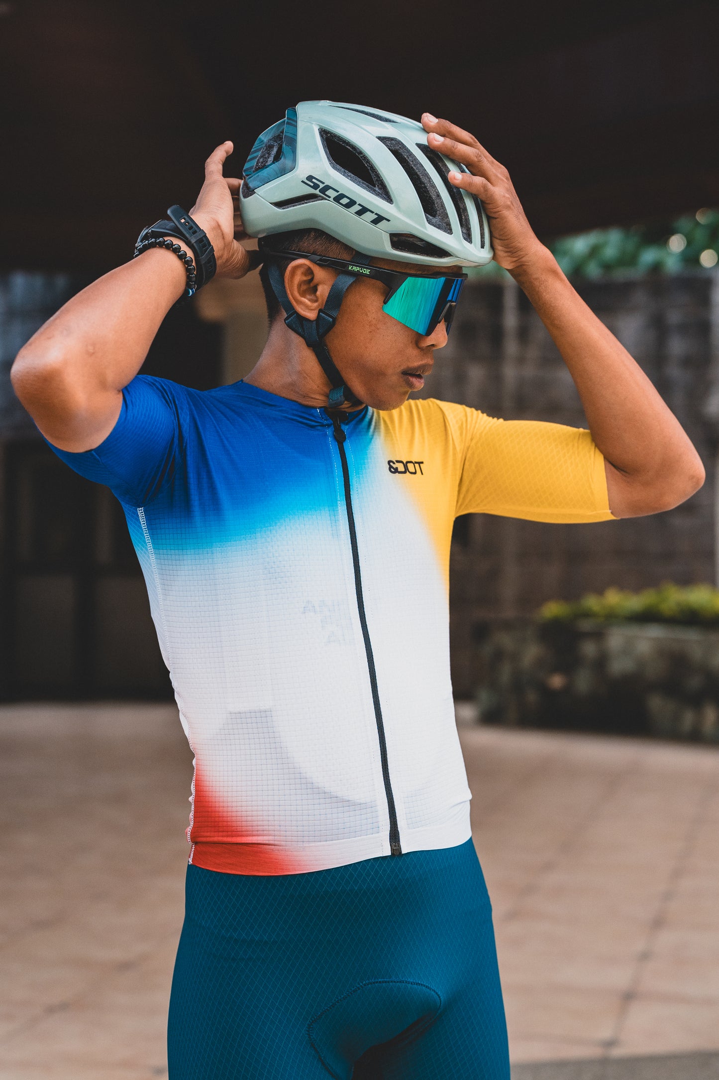 SEAMLESS CYCLING JERSEY ANDOTSPORTS