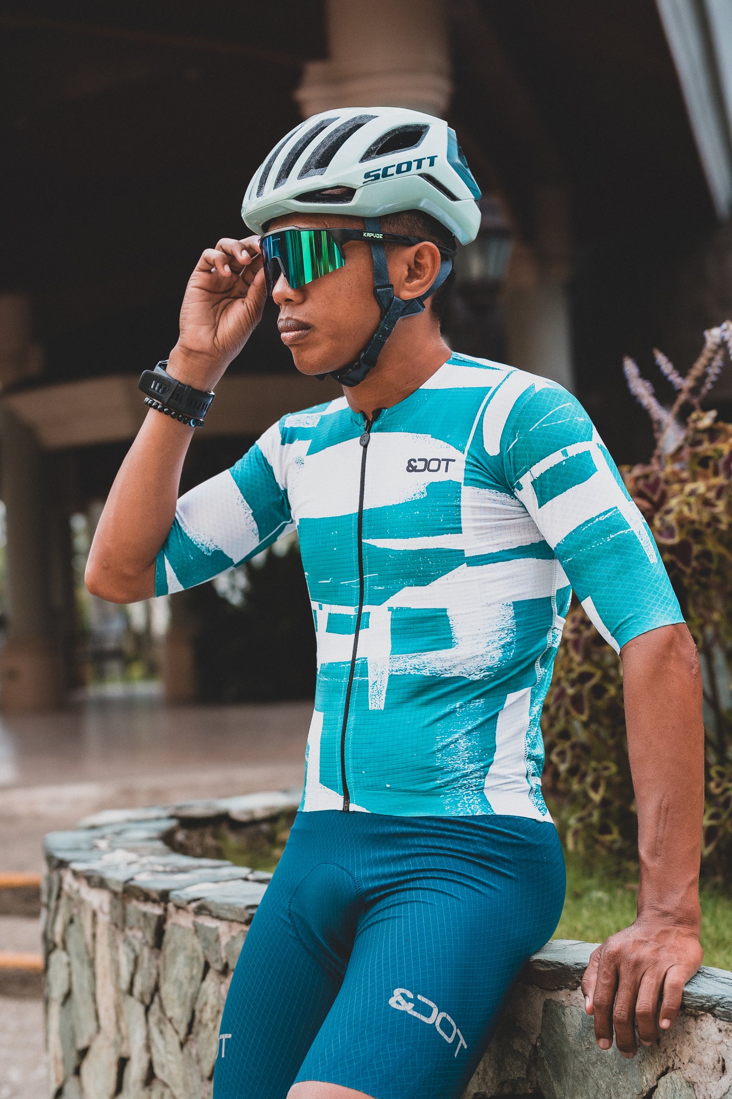 SEAMLESS CYCLING JERSEY ANDOTSPORTS